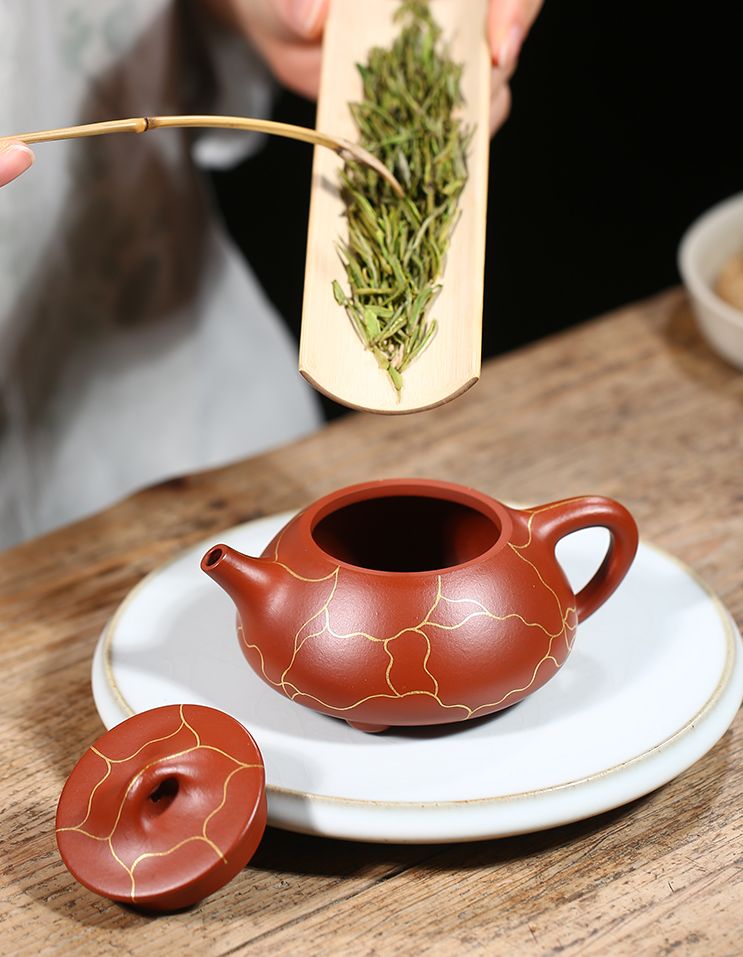 Da Hong Pao Clay “Gold Mosaic" Yixing Clay Teapot