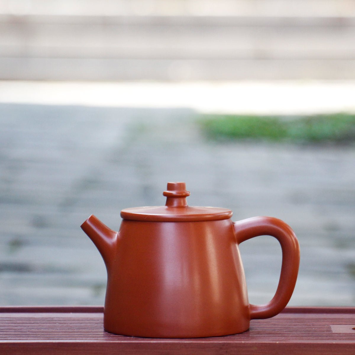 Jian Shui Clay "Han Duo Hu" Teapot by Huang Shou Zhen