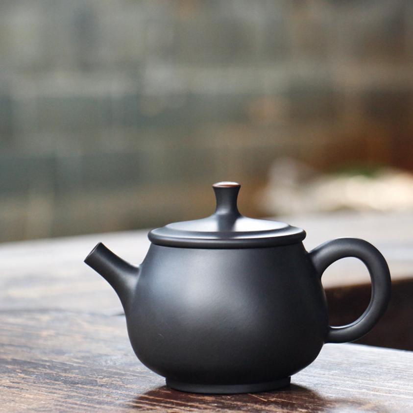 Jian Shui Clay "Lotus KH113" Teapot by Lei Xing Hua