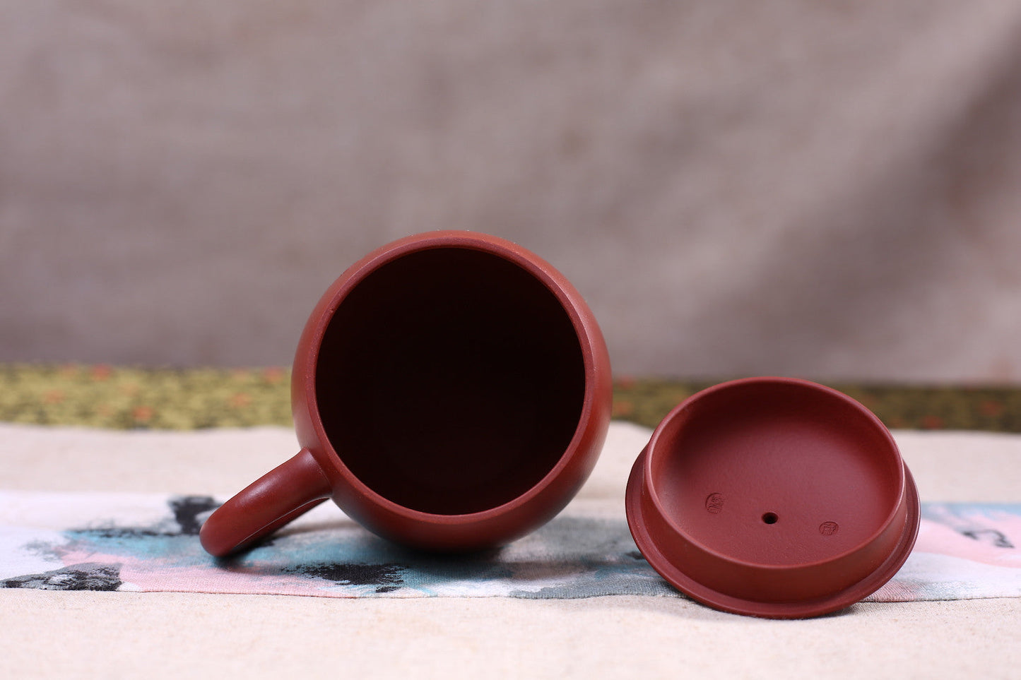 Yixing Qing Shui Ni Clay "Lotus Pod" Brew Cup with Cover