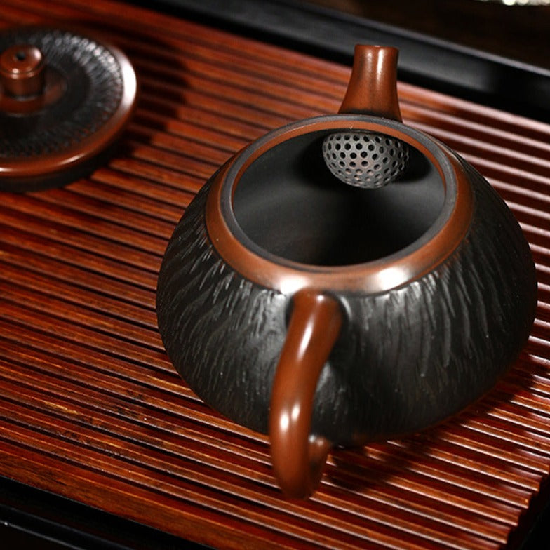 Jian Shui Clay "Tiao Dao" Teapot by Wang Yan Ping