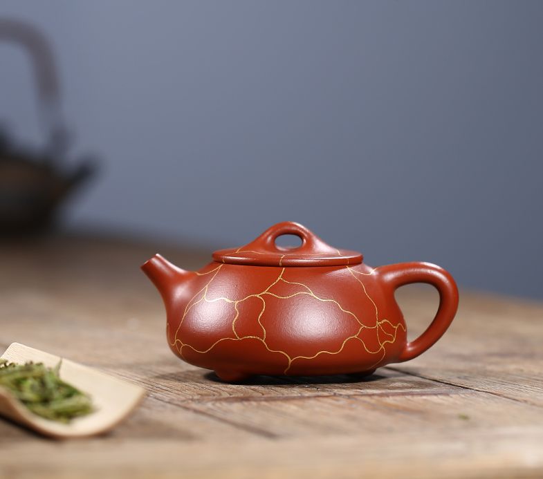 Da Hong Pao Clay “Gold Mosaic" Yixing Clay Teapot