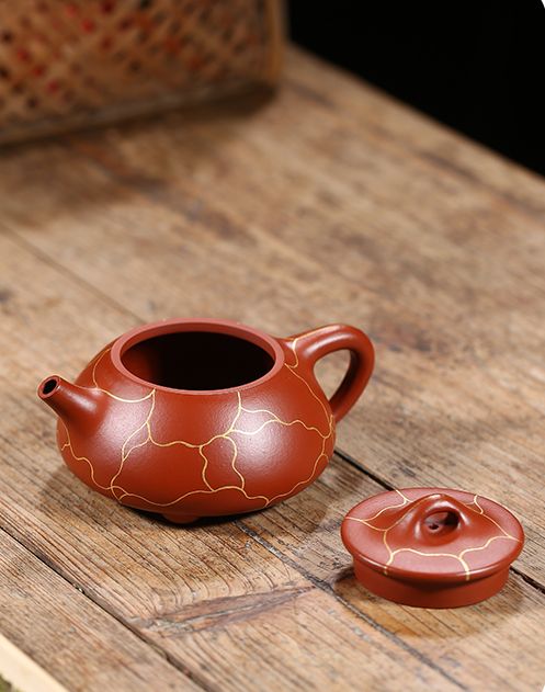 Da Hong Pao Clay “Gold Mosaic" Yixing Clay Teapot