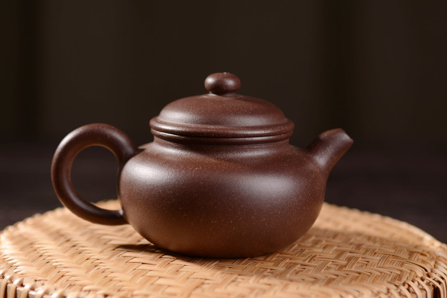 Hei Jin Gang Clay "Fang Gu" Yixing Teapot * 110ml