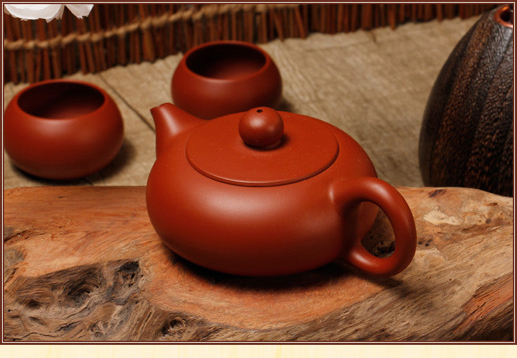 Chaozhou Hong Ni "Gui Fei" Clay Teapot by Xie Yan Juan