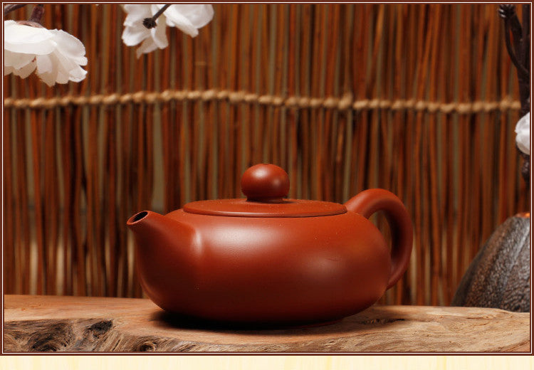 Chaozhou Hong Ni "Gui Fei" Clay Teapot by Xie Yan Juan