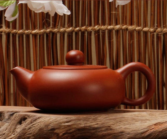 Chaozhou Hong Ni "Gui Fei" Clay Teapot by Xie Yan Juan