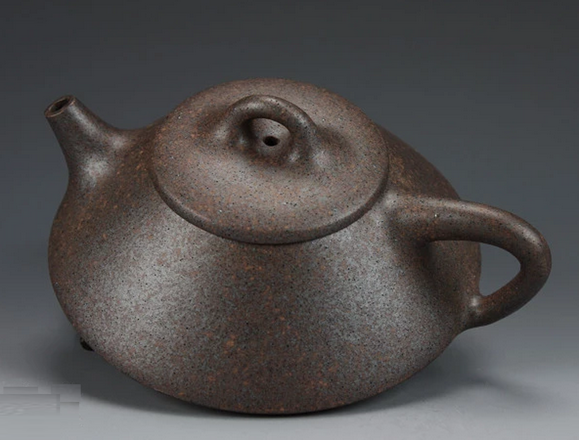 High Fired Old Duan Ni Clay Shi Piao Teapot * 140ml