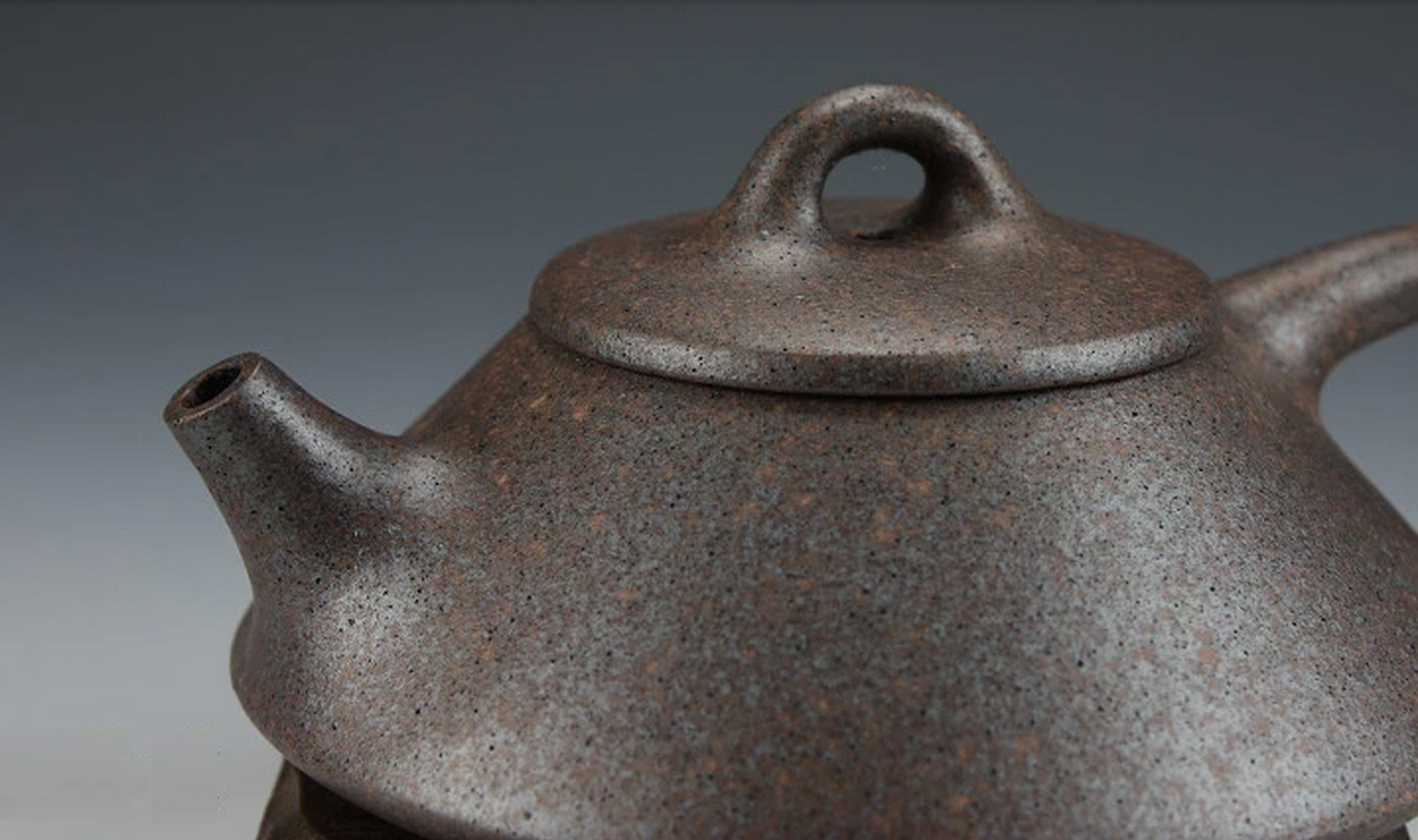 High Fired Old Duan Ni Clay Shi Piao Teapot * 140ml